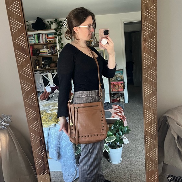 🌿SOLD🌿 Lucky Brand Vintage Brown Leather Studded Crossbody Purse - Picture 10 of 13